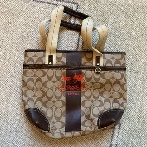 Hardly used coach handbag